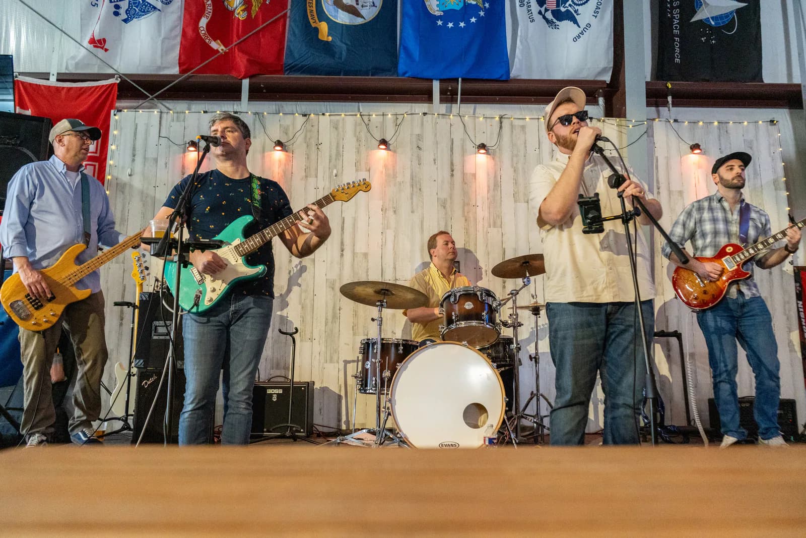 The full Pipe Dream band performing at Rob Ray's Taproom